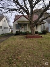 Building Photo - 213 Parkgate Ave