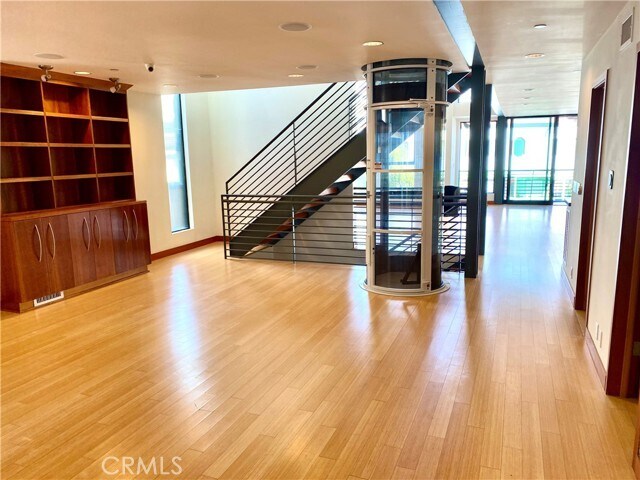 Building Photo - 33771 Robles Dr