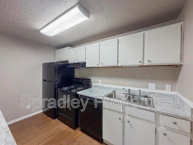 Foto del edificio - 608 John Paul Jones Dr