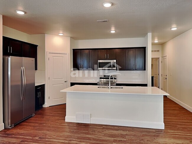 Building Photo - 2646 W 3290 S