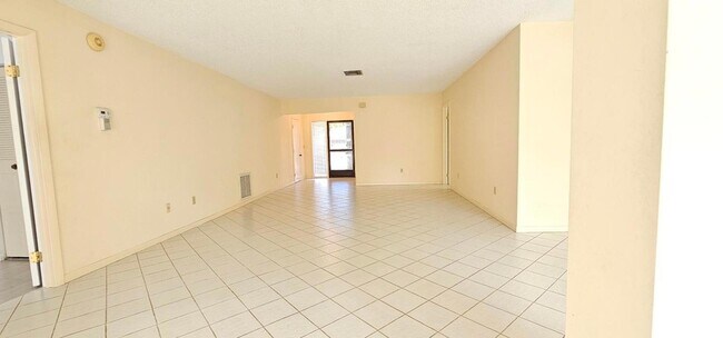 Foto del edificio - 6266 Blue Baneberry Ln