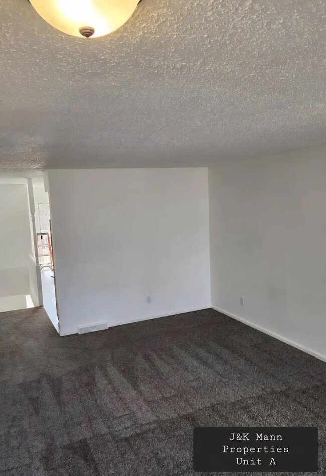 Building Photo - 5107 S Brooks Dr