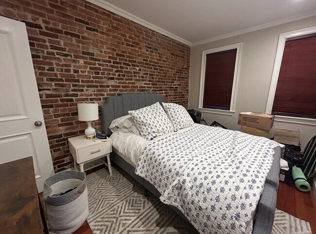 Foto del edificio - 196 Endicott St