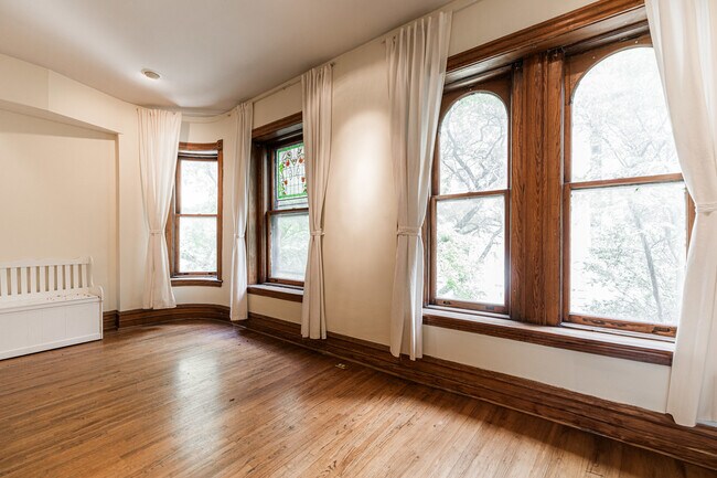 Foto del edificio - 1320 N Astor St