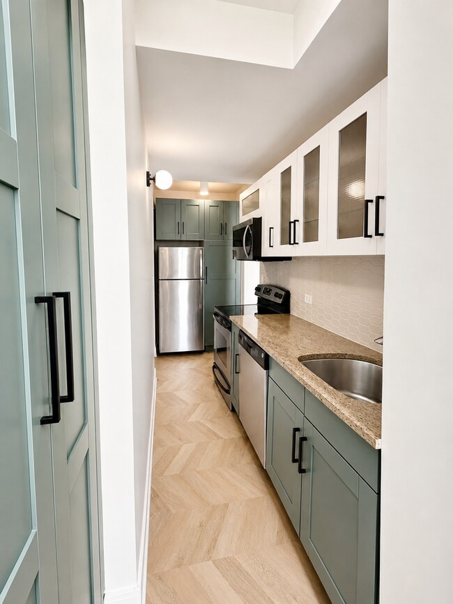 Interior Photo - The Archer