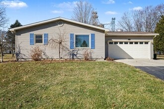 Building Photo - 21 Yvonna St