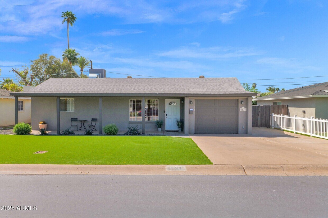 Foto principal - 4137 E Sells Dr