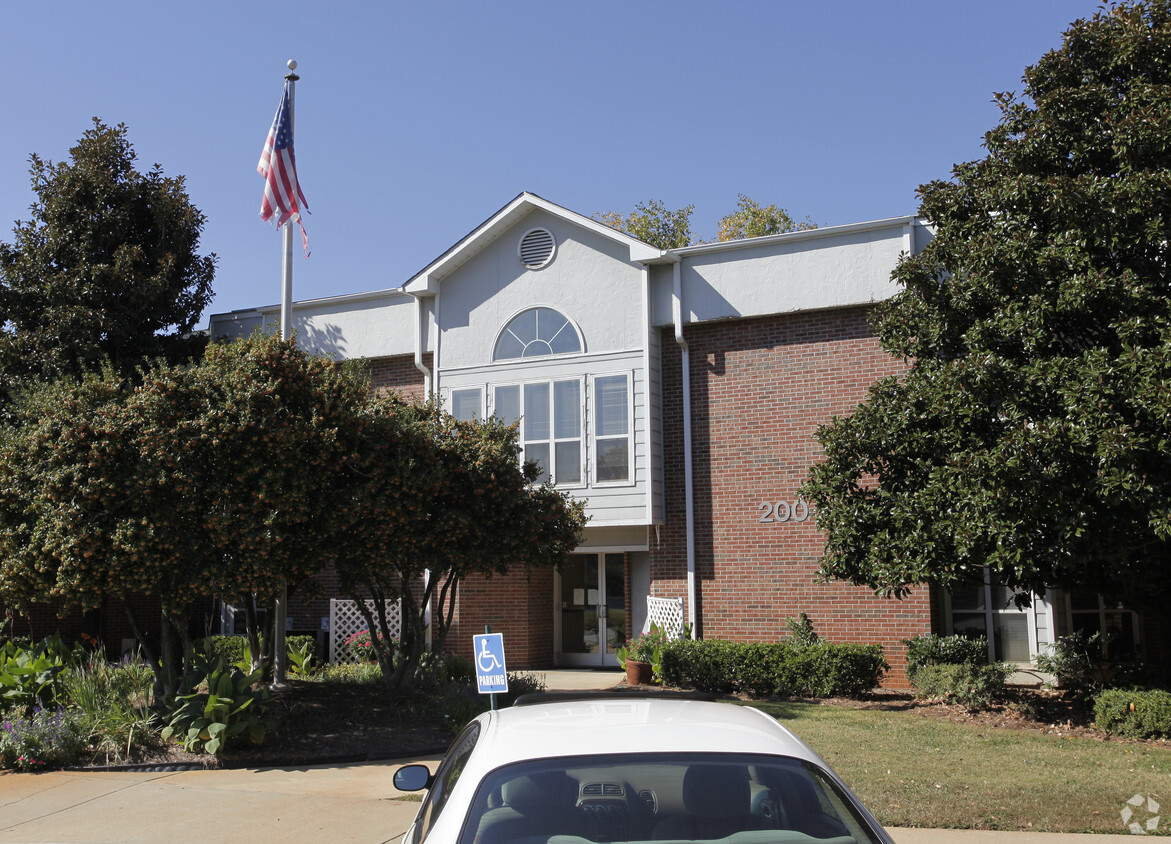 Primary Photo - Landwood Ridge Apartments