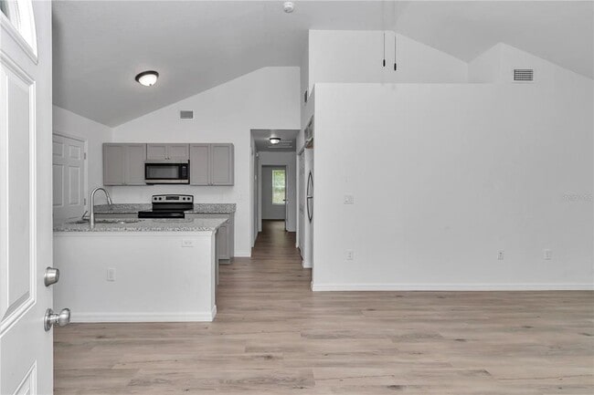Building Photo - 14630 SW 20th Pl