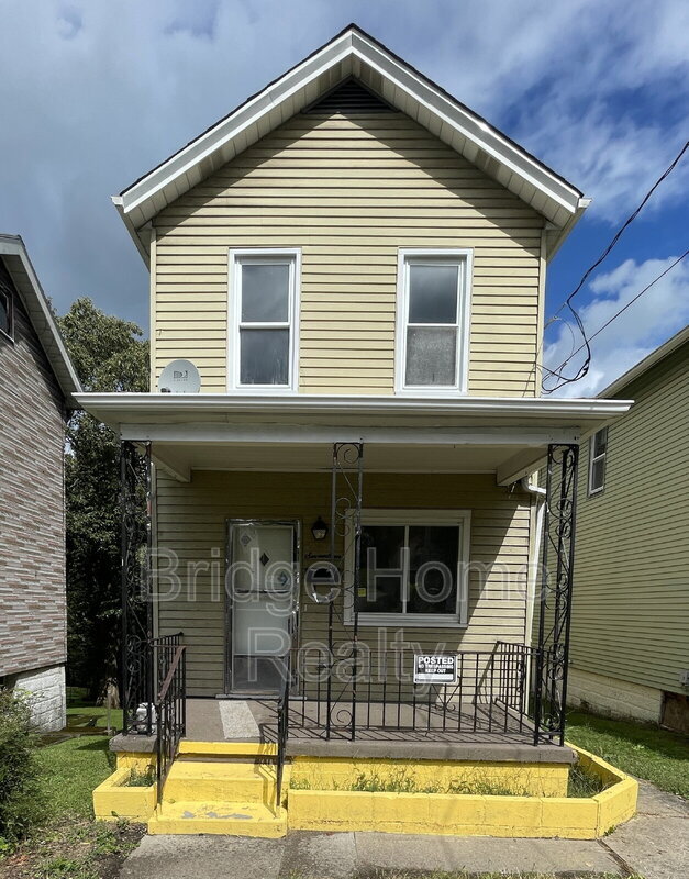 Building Photo - 517 Hudson St
