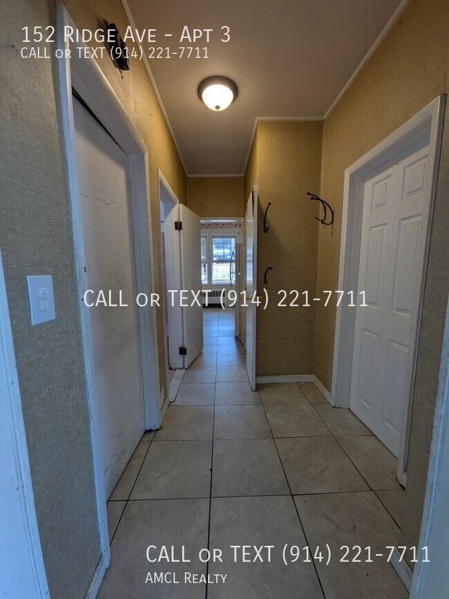 Building Photo - 152 Ridge Ave