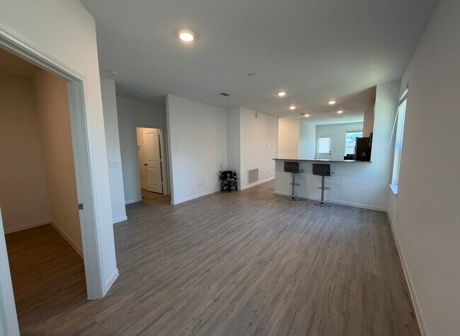 Foto del edificio - 23415 Wagon Cart Rd