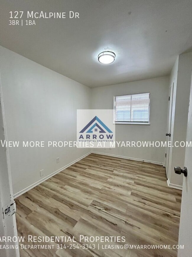 Building Photo - 127 McAlpine Dr-