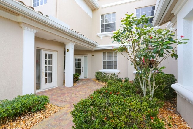 Building Photo - ** FIDDLER'S CREEK IN DEER CROSSING 3/2 FU...