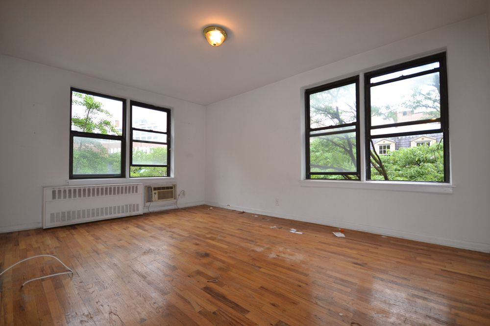 Primary Photo - 202 6th Ave