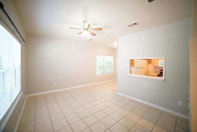 Building Photo - 2403 Hartsfield Rd