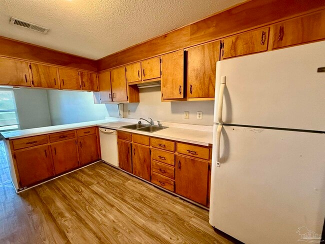 Building Photo - 3228 Santa Rosa Dr