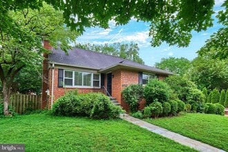 Building Photo - 6613 Denny Pl