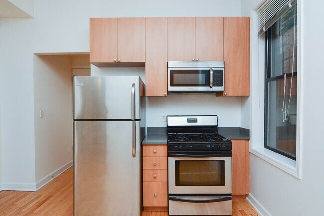 Foto del edificio - 2134 W Concord Pl