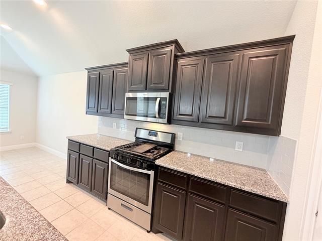 Building Photo - 11037 Silver Falls Ct