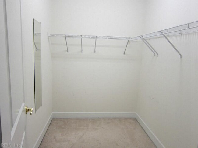 Building Photo - 939 Bolling Ave