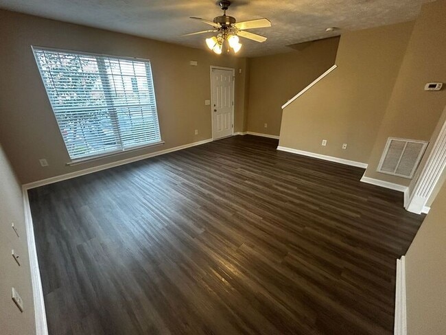 Building Photo - 5170 Hickory Hollow Pkwy