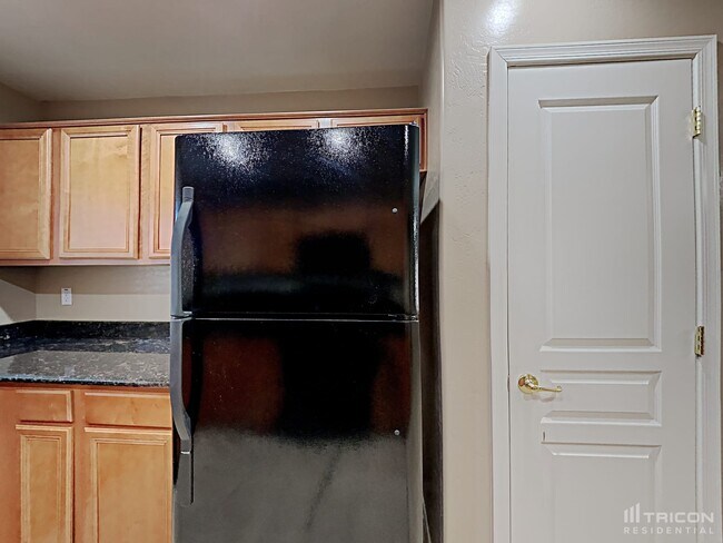 Foto del edificio - 44181 W Lindgren Dr