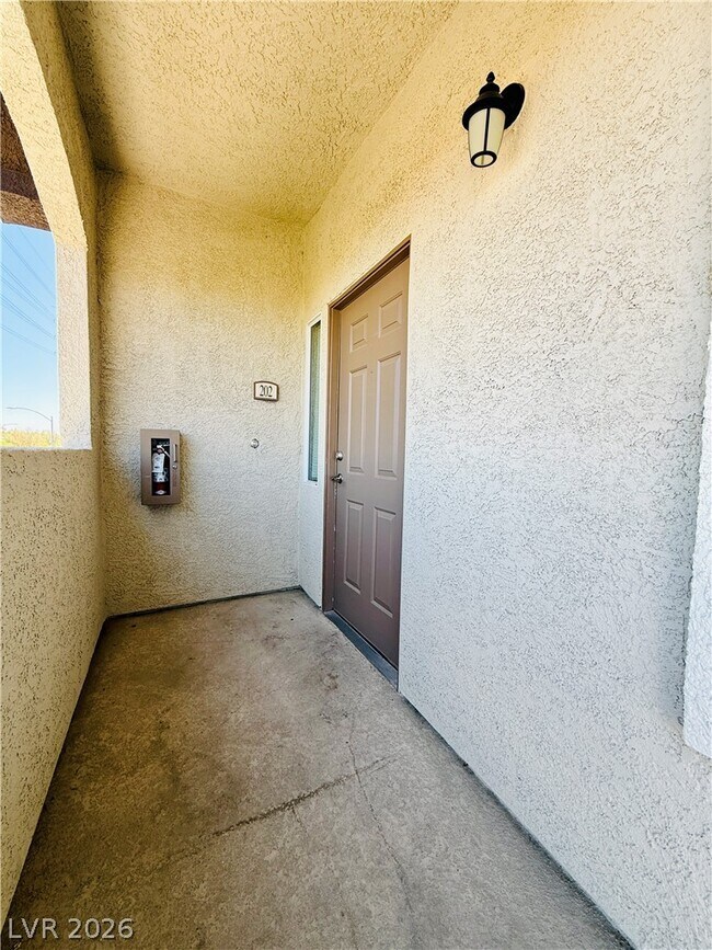Foto del edificio - 3504 Desert Cliff St
