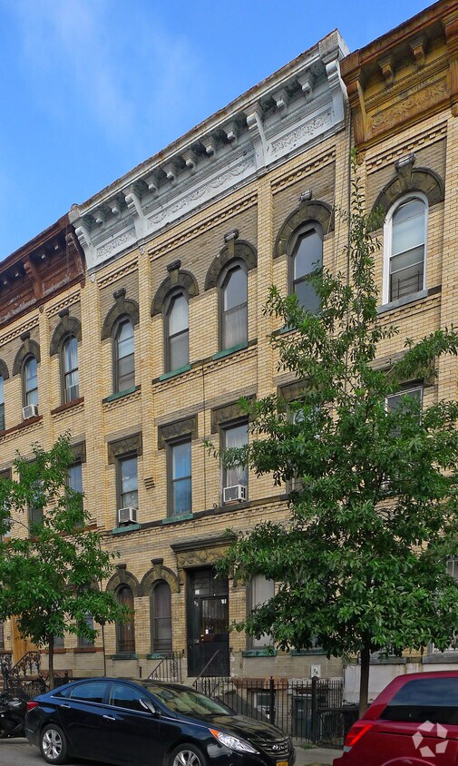 Primary Photo - 99 Starr St