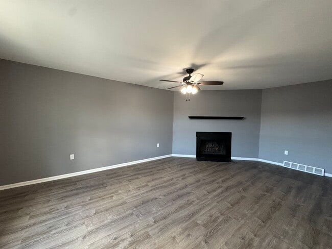 Building Photo - 1412 Whitpain Hls