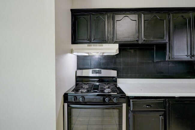 Foto del edificio - 3332 Greenbrier Terrace
