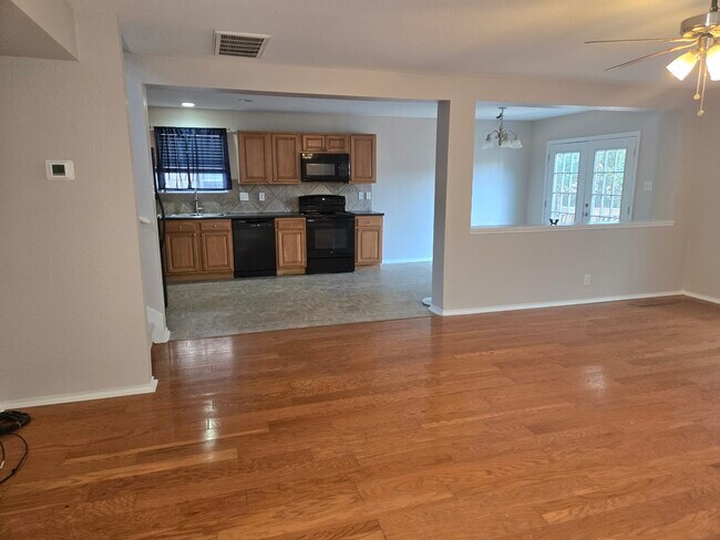 Building Photo - 290 Cordero Dr