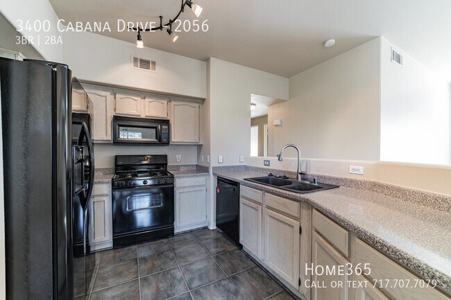 Foto del edificio - Incredible 3 bed 2 bath Condo near Downtown!