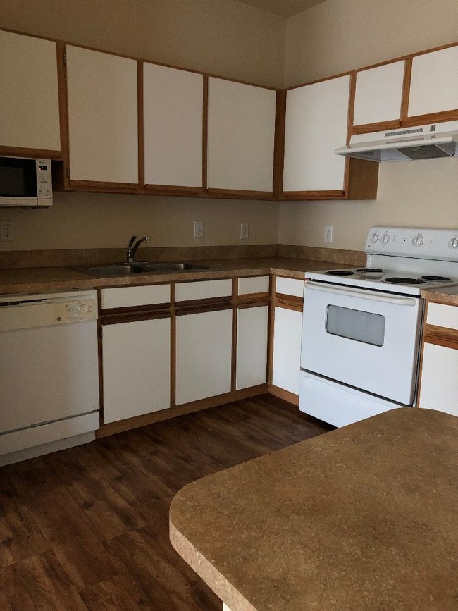 Cocina A1 - Legacy Oaks Apartments