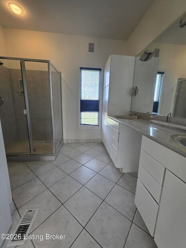 Foto del edificio - 2728 Taylorsville Rd