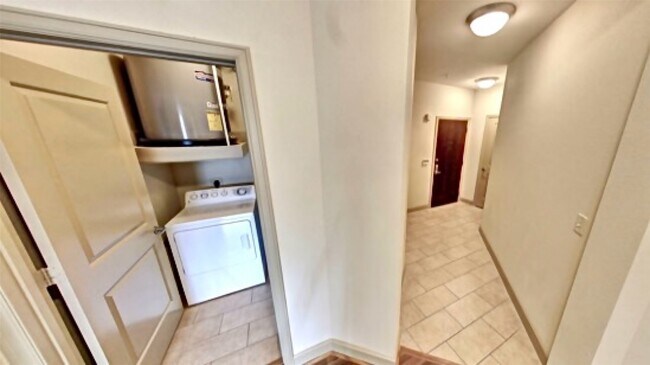 Foto del edificio - 3333 Weslayan St