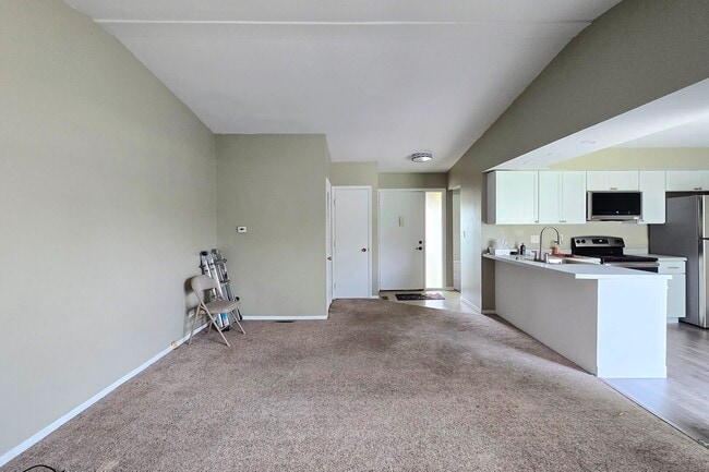 Building Photo - 703 Colby Ct