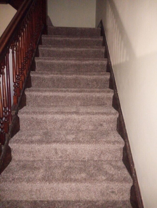 Building Photo - 1477 South Ave