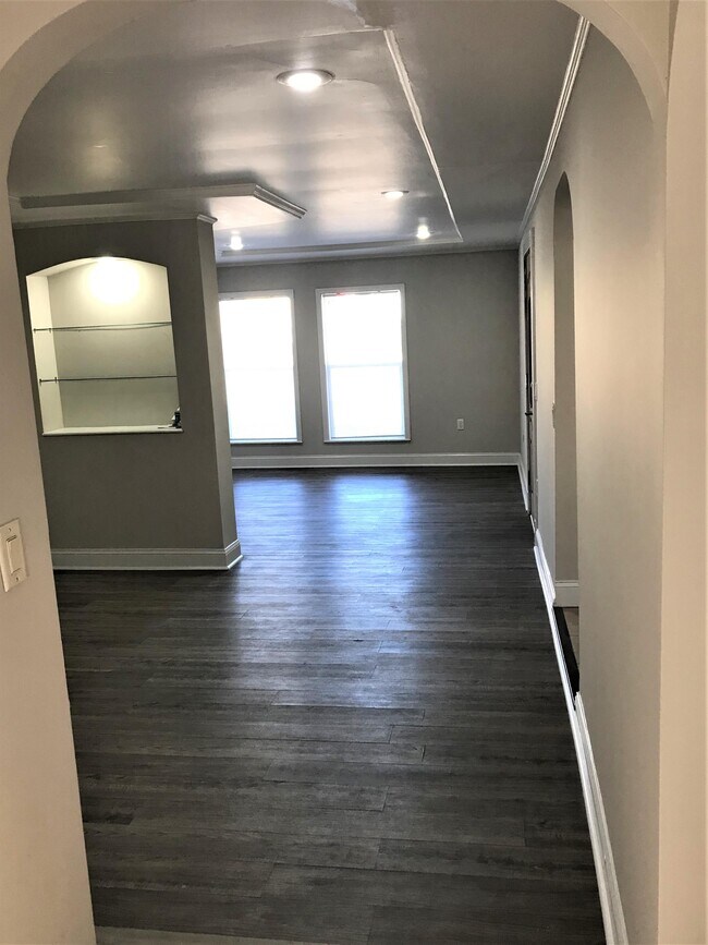 Foto del edificio - 316 Homewood St