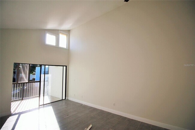 Foto del edificio - 3927 Atrium Dr