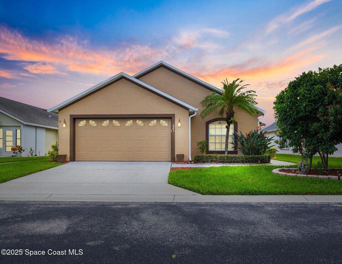 Foto principal - 645 Brockton Way