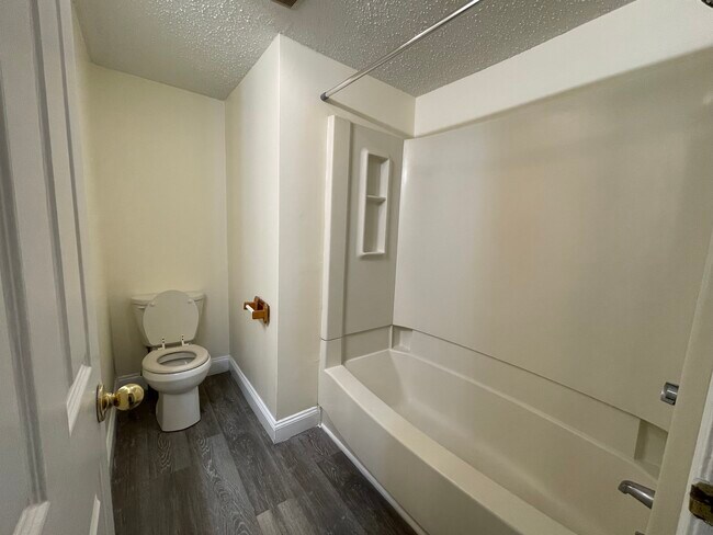 Imagen_0060 - 73 W Thames St