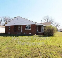 Building Photo - 403 Babb Dr