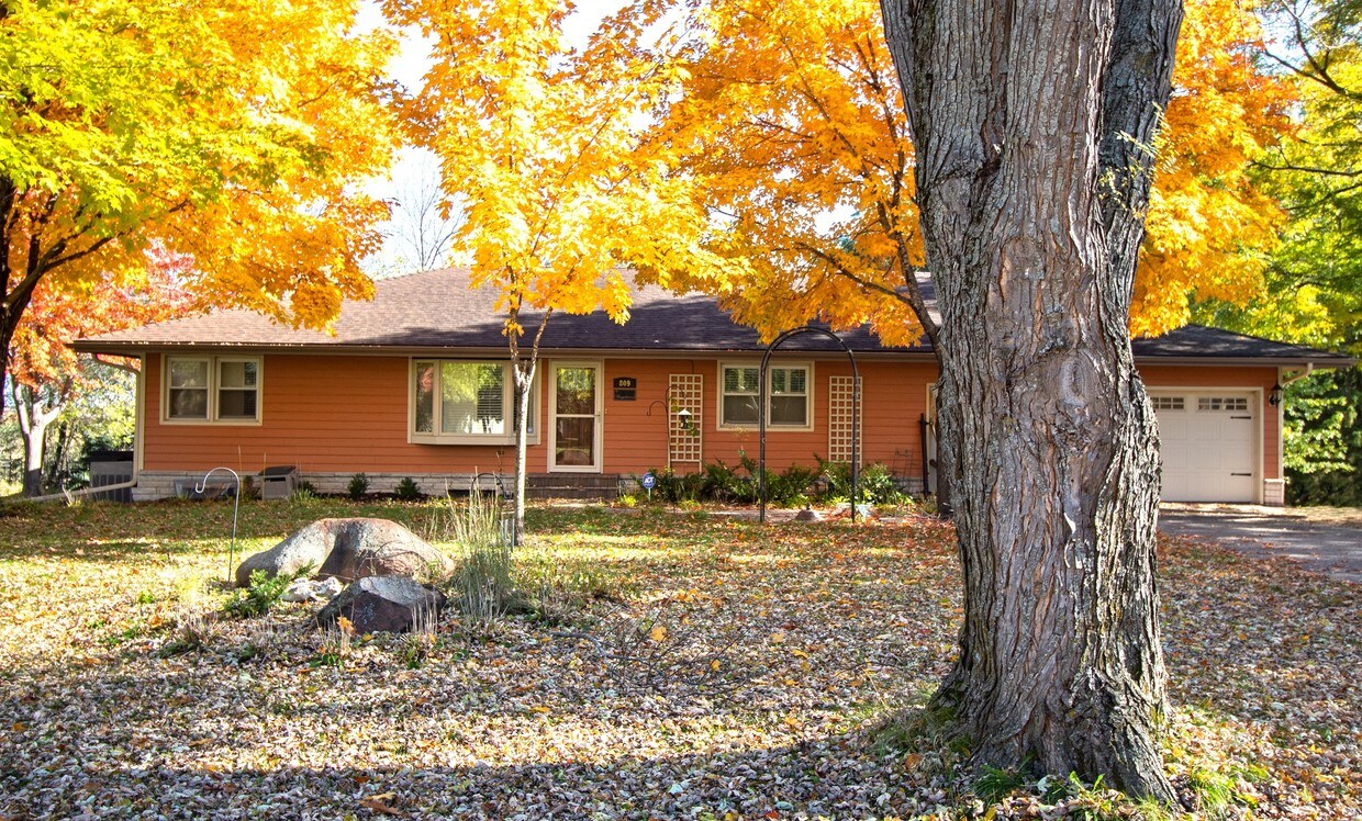 809 Halliday Rd, St. Cloud, MN 56301 House for Rent in St. Cloud, MN