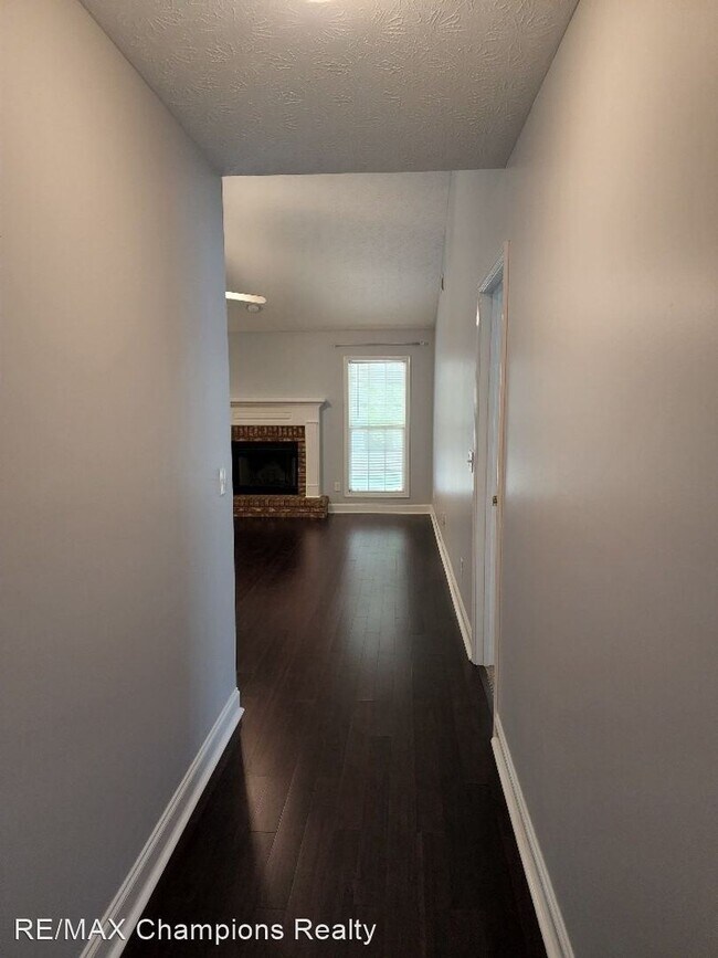 Building Photo - 3 br, 2 bath House - 8004 Garrett Pines Drive