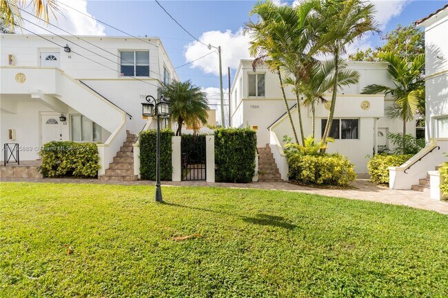 Foto del edificio - 7504 NE 6th Ct
