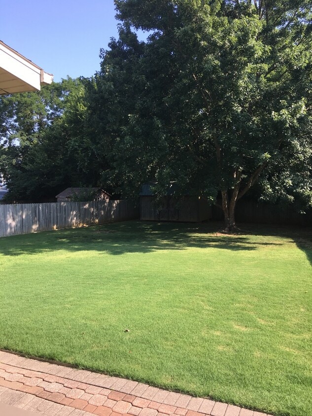 BEAUTIFUL HOME IN GREAT LOCATION! - BEAUTIFUL HOME IN GREAT LOCATION!