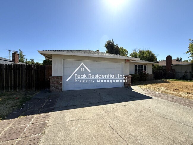 Foto del edificio - Charming Sacramento 3bd/2ba Home!