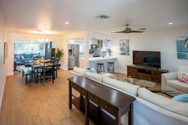 Foto del edificio - 2150 NE 54th Street