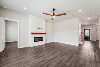 Building Photo - 15011 Red Buckeye Dr